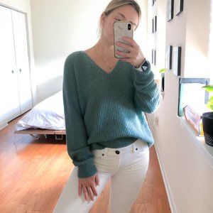 Everlane Women's V-Neck Sweater in Teal